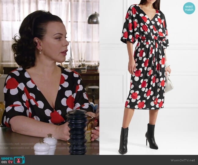 Daisley Dress by Marc Jacobs worn by Maggie (Debi Mazar) on Younger