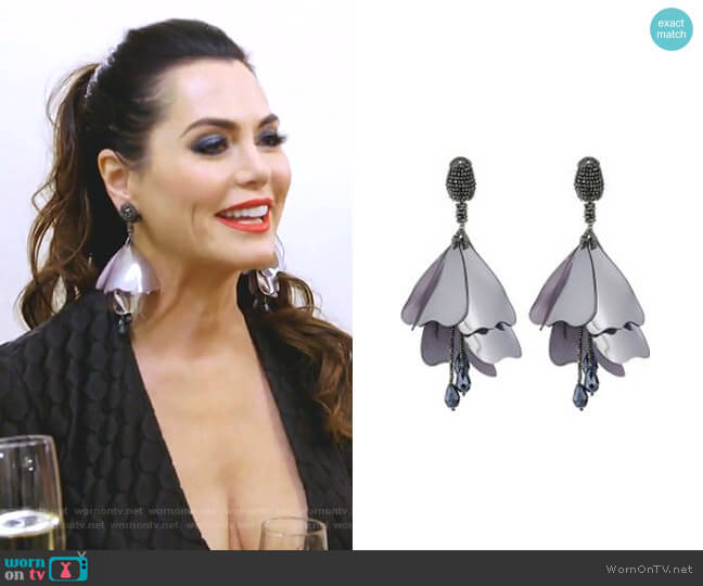 Large Impatiens Flower Drop Earrings by Oscar de la Renta worn by D’Andra Simmons on The Real Housewives of Dallas