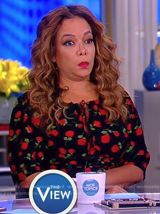 Sunny’s black rose print dress on The View