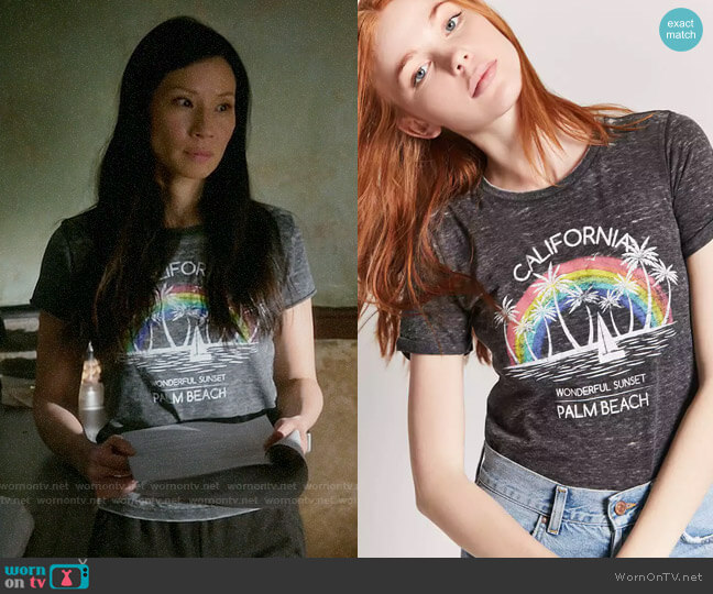 Forever 21 California Palm Beach Graphic Tee worn by Joan Watson (Lucy Liu) on Elementary