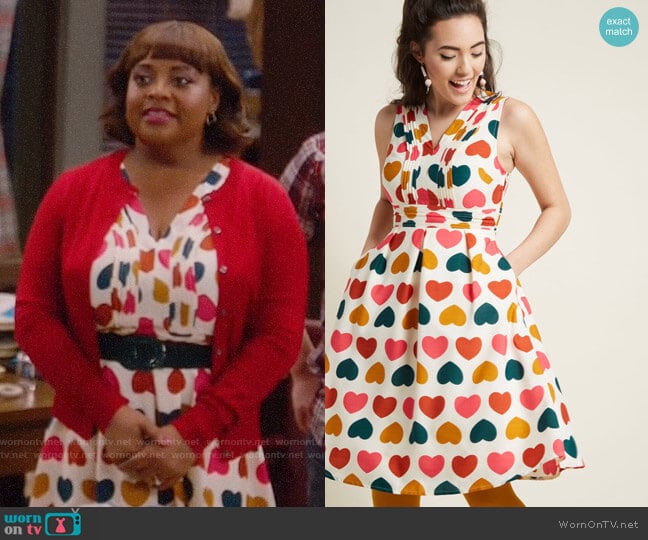 ModCloth Surely Sweet A-Line Dress with Pockets worn by Anne Flatch (Sherri Shepherd) on Trial and Error