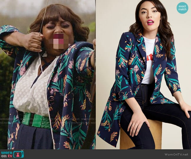 ModCloth Timeless Essence Car Coat worn by Anne Flatch (Sherri Shepherd) on Trial and Error