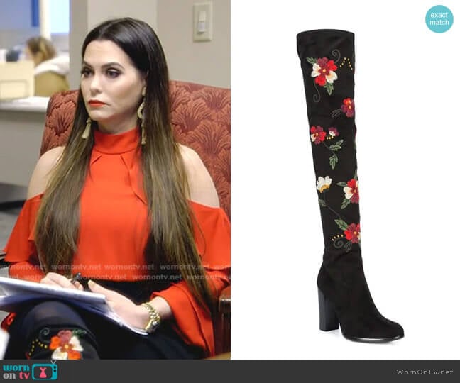 Vena boots by Sam Edelman worn by D’Andra Simmons on The Real Housewives of Dallas