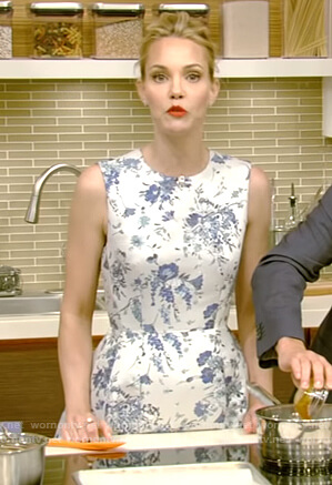 Leslie Bibb's white floral print sleeveless dress on Live with Kelly and Ryan