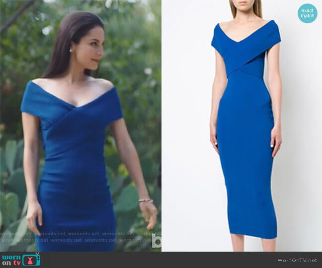 V-neck Fitted Dress by Solace London worn by Martha Higareda on Queen of the South