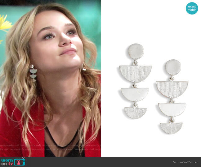 Treasure & Bond Etched Chandelier Earrings worn by Summer Newman (Hunter King) on The Young and the Restless