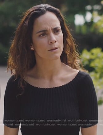 Teresa’s black ribbed off shoulder top on Queen of the South