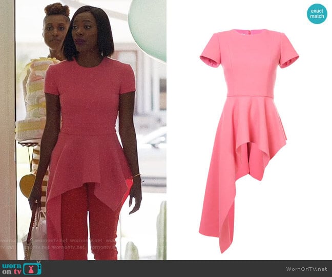 Oscar de la Renta Asymmetric Peplum Top worn by Molly Carter (Yvonne Orji) on Insecure