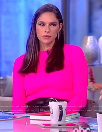 Abby's pink ribbed top on The View