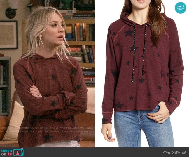 Sundry Star Print Crop Hoodie worn by Penny Hofstadter (Kaley Cuoco) on The Big Bang Theory