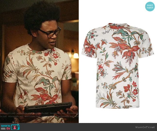 Alexander McQueen Floral T-shirt worn by Curtis Holt (Echo Kellum) on Arrow