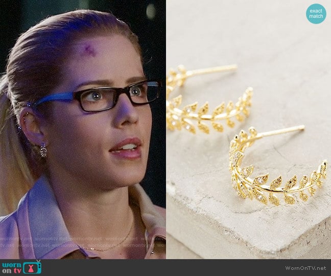 Anthropologie Feathered Frond Hoops worn by Felicity Smoak (Emily Bett Rickards) on Arrow