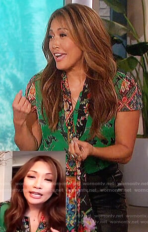 Carrie Inaba’s green floral print top on The Talk