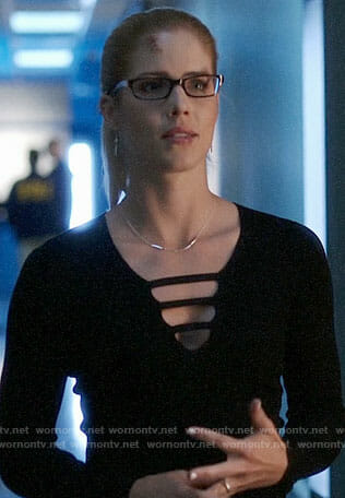 Felicity’s black laddered front sweater on Arrow