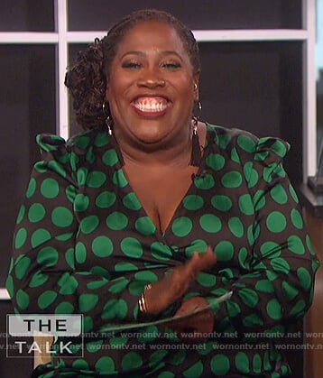 Sheryl’s black and green polka dot top on The Talk