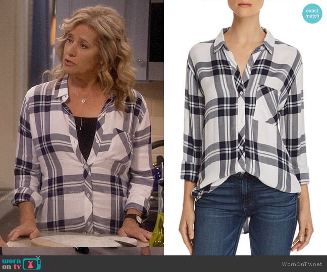 Rails Hunter Shirt in White / Navy / Forest worn by Vanessa Baxter (Nancy Travis) on Last Man Standing