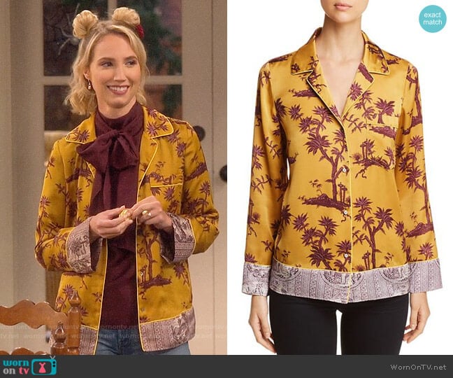 Scotch & Soda Printed Pajama-Style Top worn by Mandy Baxter (Molly McCook) on Last Man Standing