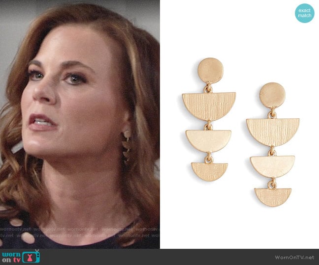 Treasure & Bond Etched Chandelier Earrings worn by Phyllis Newman (Gina Tognoni) on The Young and the Restless