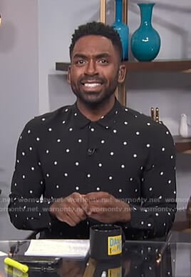 Justin’s black polka dot shirt on E! News Daily Pop