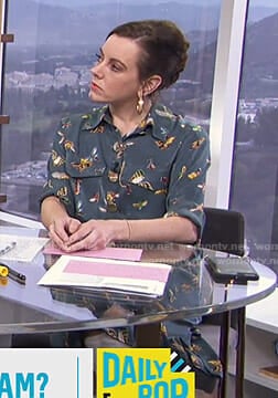 Melanie’s blue insect print shirtdress on Live From E!