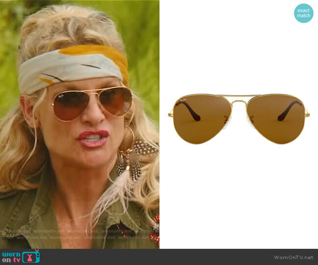 Aviator Sunglasses by Ray-Ban worn by Alexis Carrington (Elaine Hendrix) on Dynasty