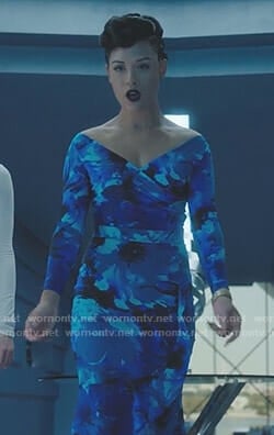 Reeva’s blue floral v-neck dress on The Gifted
