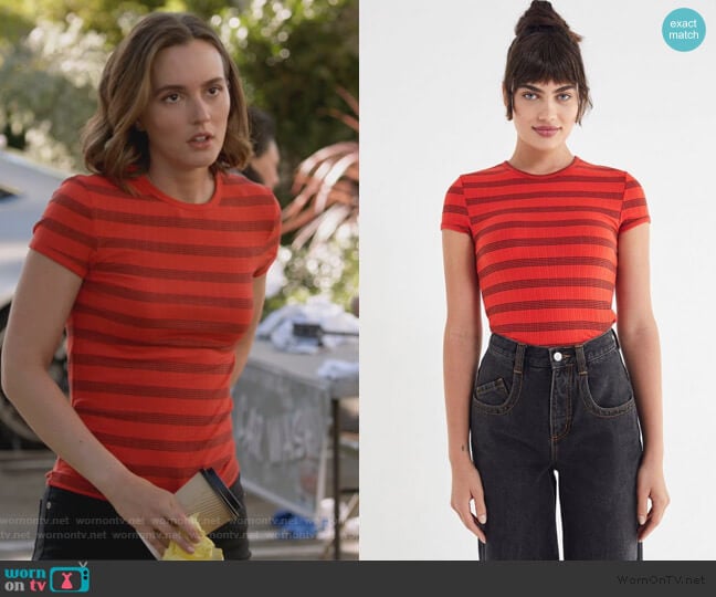 Striped Baby Tee by Urban Outfitters worn by Angie (Leighton Meester) on Single Parents