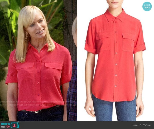 Equipment Slim Signature Short Sleeve Shirt in Rosetta worn by Jill Kendall (Jaime Pressly) on Mom