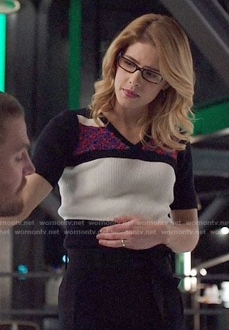 Felicity’s colorblocked short sleeve sweater on Arrow