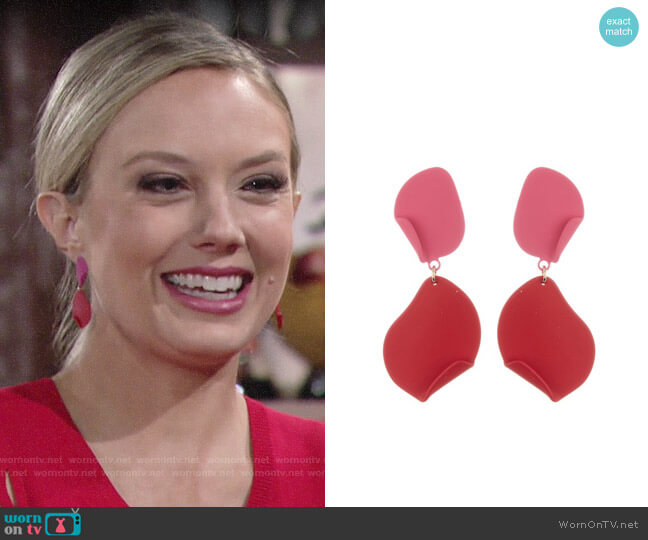 Halogen Curved Metal Double Drop Disk Earrings worn by Abby Newman (Melissa Ordway) on The Young & the Restless