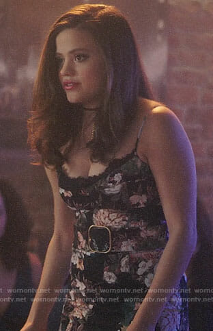 Maggie's floral belted dress on Charmed