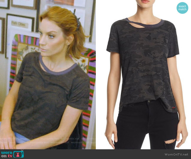 Harlow Tee by n Philanthropy worn by Cary Deuber  on The Real Housewives of Dallas