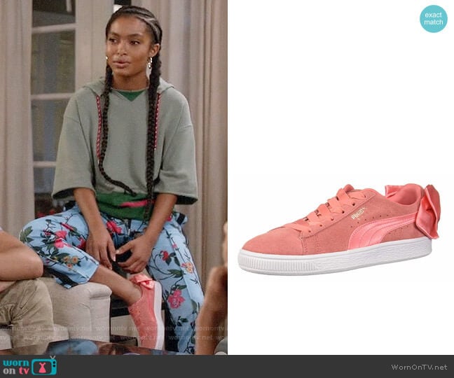 Puma Shell Pink Suede Bow Sneakers worn by Zoey Johnson (Yara Shahidi) on Black-ish