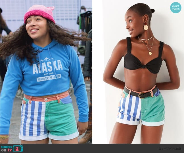 Mom High-Rise Denim Short by BDG at Urban Outfitters worn by Molly Hernandez (Allegra Acosta) on Marvels Runaways