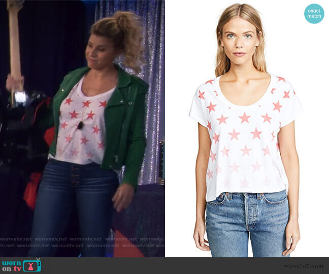 Faded Stars Box Slub Tee by Chrldr worn by Stephanie Tanner (Jodie Sweetin) on Fuller House