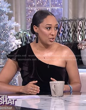 Tamera's black ruffled one shoulder top on The Real