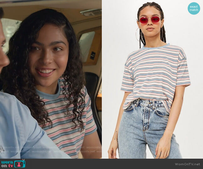 Multi Stripe Boxy T-Shirt by Topshop worn by Molly Hernandez (Allegra Acosta) on Marvels Runaways