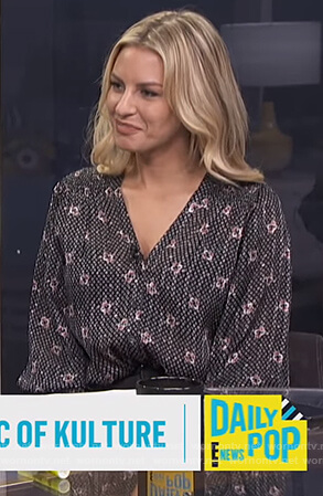 Morgan’s black printed smocked cuff blouse on E! News Daily Pop