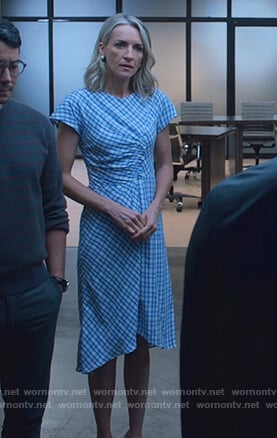 Janet's blue ruched check dress on Marvel's Runaways