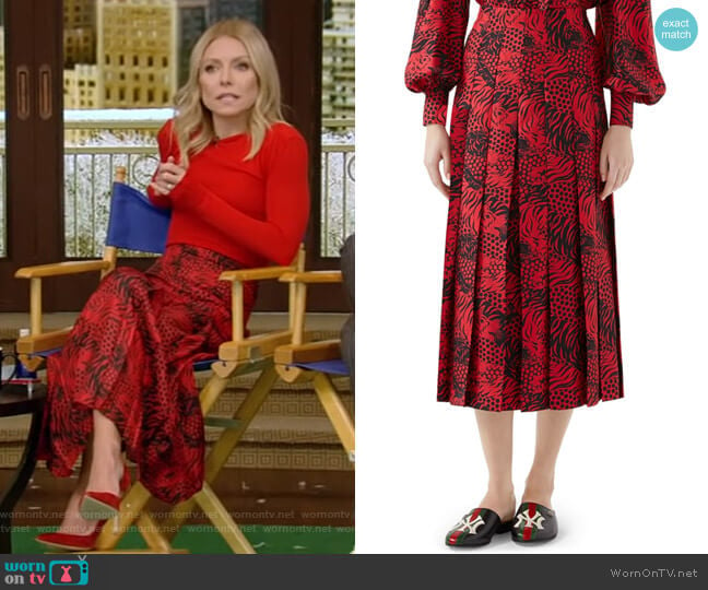 WornOnTV: Kelly’s red printed midi skirt on Live with Kelly and Ryan ...