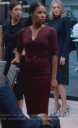 Catherine’s maroon belted v-neck dress on Marvel’s Runaways