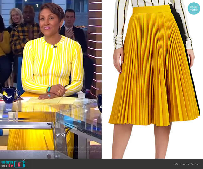 yellow pleated skirt outfit