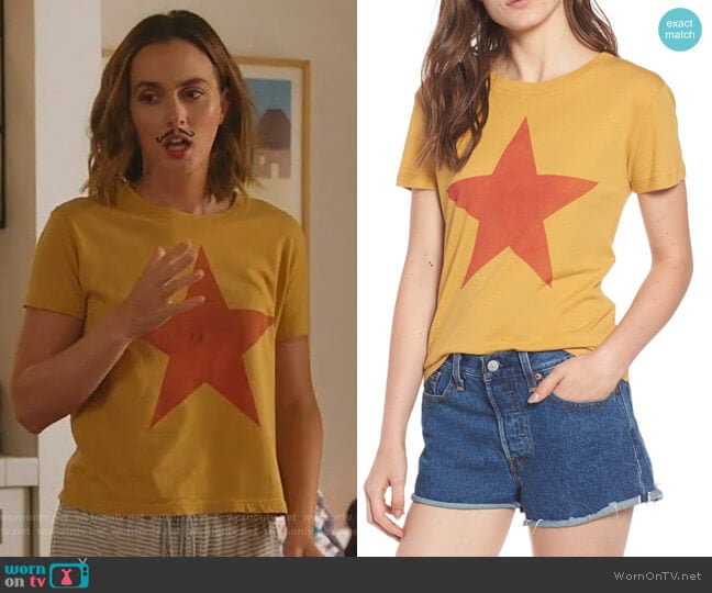 Star Graphic Tee by Day by Daydreamer worn by Angie (Leighton Meester) on Single Parents