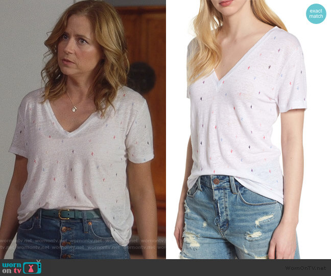 Cara Cactus Print V-Neck Tee by Rails worn by Lena (Jenna Fischer) on Splitting Up Together