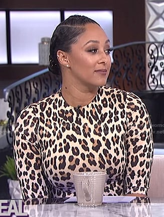 Tamera’s leopard fitted dress on The Real