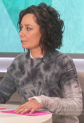 Sara’s distressed tie dyed sweater on The Talk