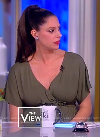 Abby's green maternity jumpsuit on The View