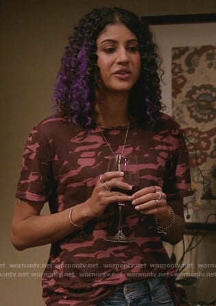 Heather's pink camo print tee on Crazy Ex Girlfriend