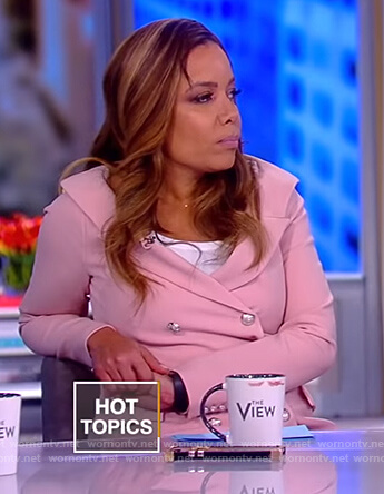 Sunny’s pink double breasted blazer on The View