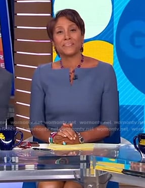 Robin’s blue split-neck dress on Good Morning America